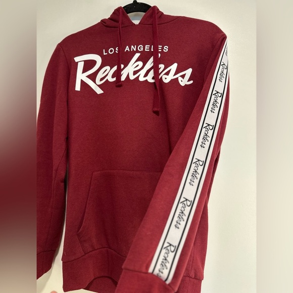 Young & Reckless Small Maroon Hoodie Sweatshirt. Logo. Striped Logo Sleeves. - Picture 8 of 10